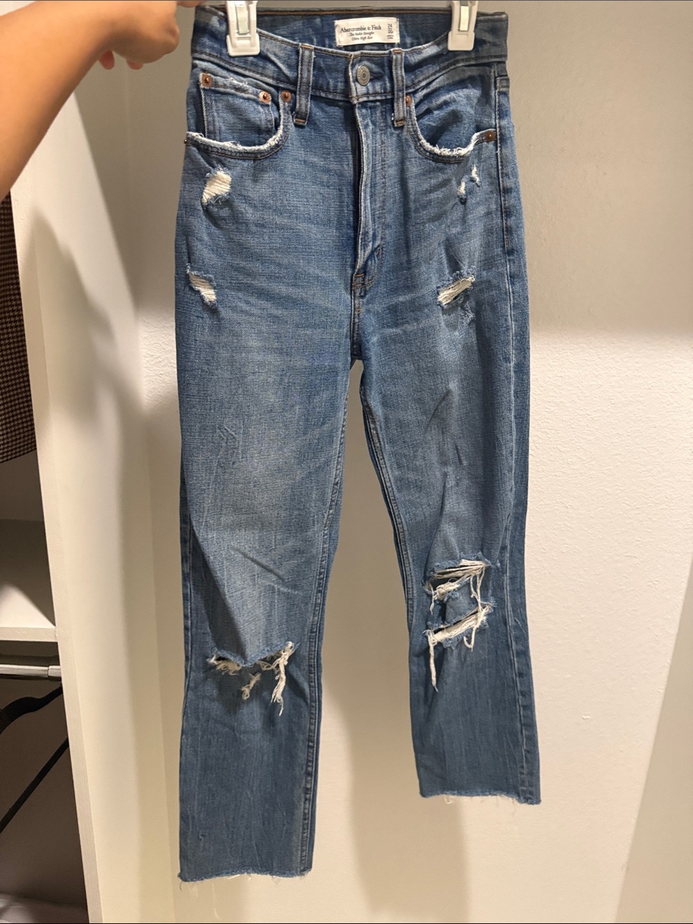 Abercrombie & Fitch Light Blue Distressed Cropped Jeans